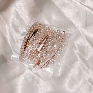 Four Pearl Hair Clips